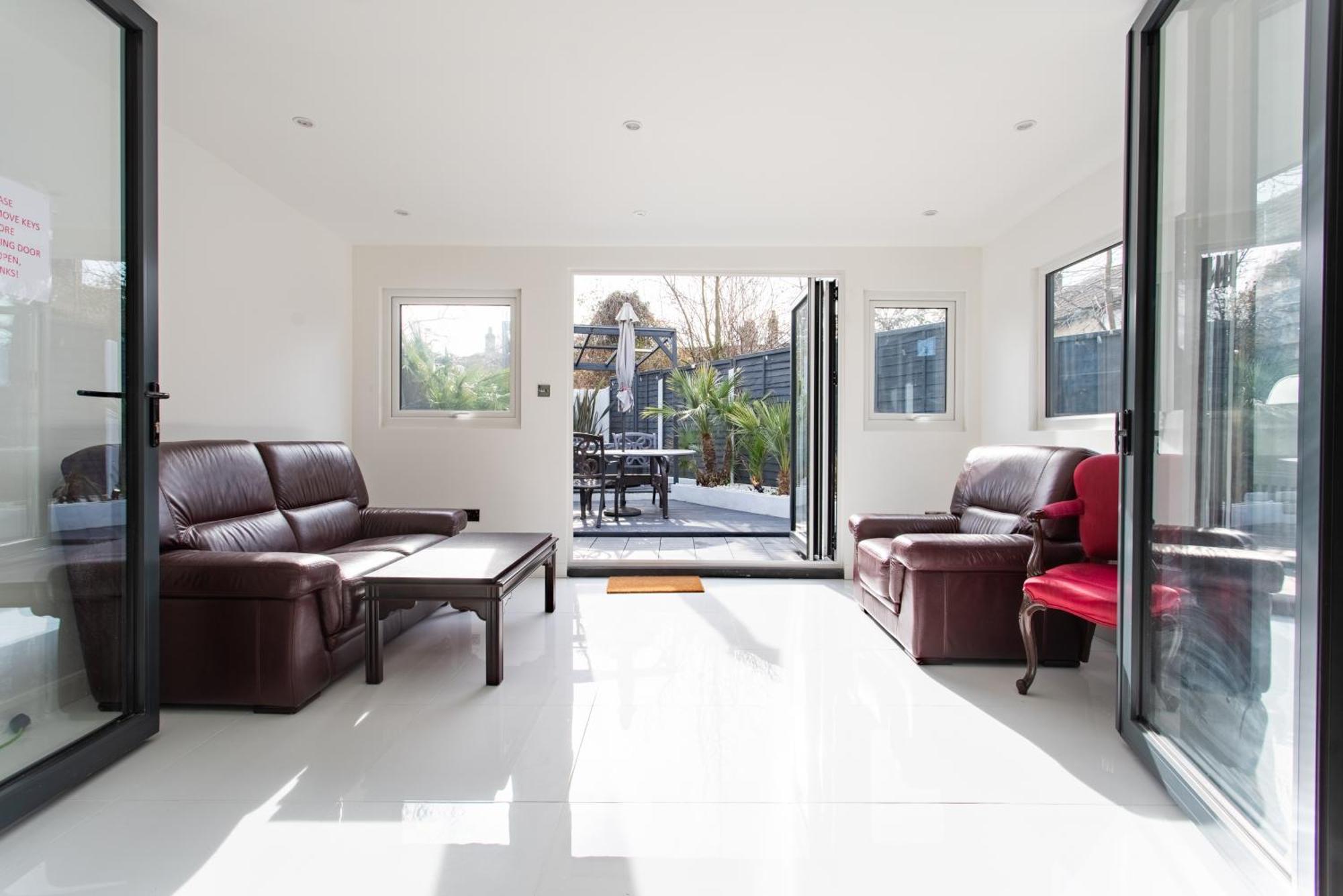 Modern 2Bed Pad W/ Hot Tub Villa Barking  Luaran gambar
